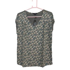 Papermoon floral green blouse NWT
